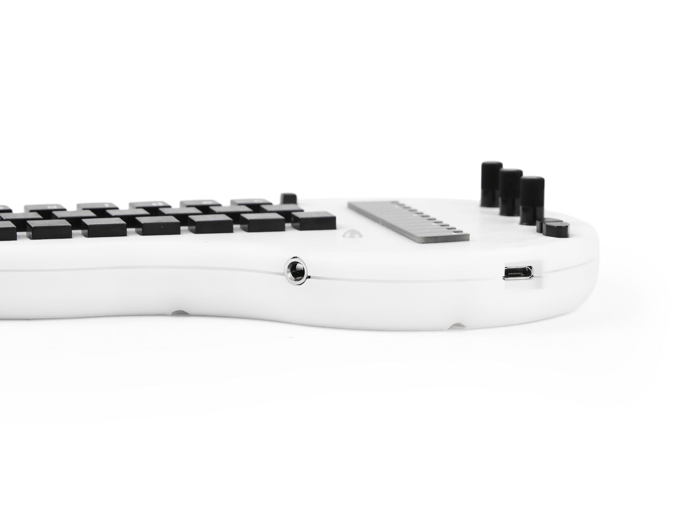Minichord sintetizador mini ac - Musical Instrument Vector avaliação e preço